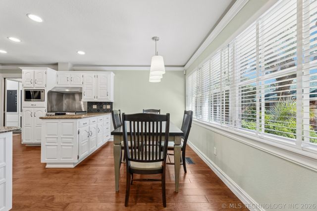 9905 S Maplewood Avenue, Tulsa, OK 74137