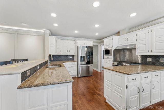 9905 S Maplewood Avenue, Tulsa, OK 74137