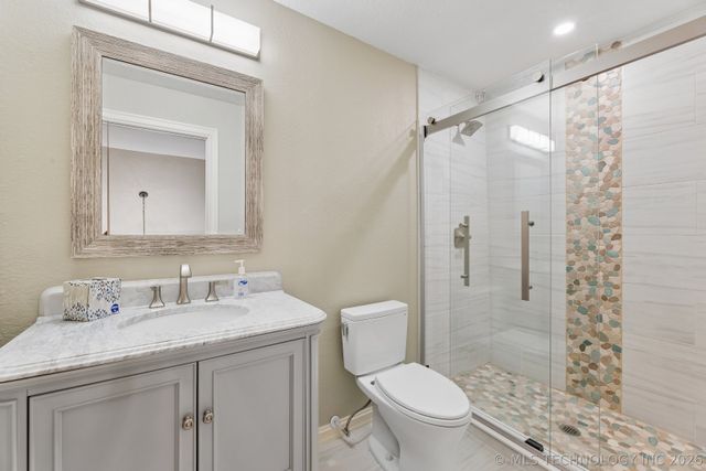 9905 S Maplewood Avenue, Tulsa, OK 74137