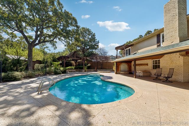 9905 S Maplewood Avenue, Tulsa, OK 74137
