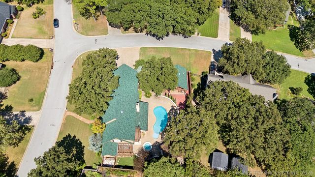9905 S Maplewood Avenue, Tulsa, OK 74137