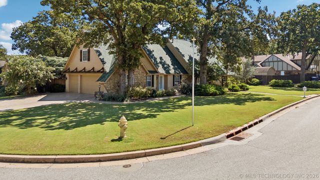9905 S Maplewood Avenue, Tulsa, OK 74137