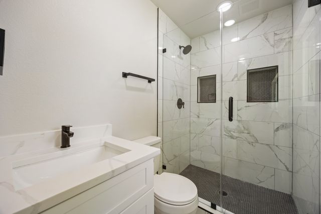 4577 Silversprings Drive, Dallas, TX 75211