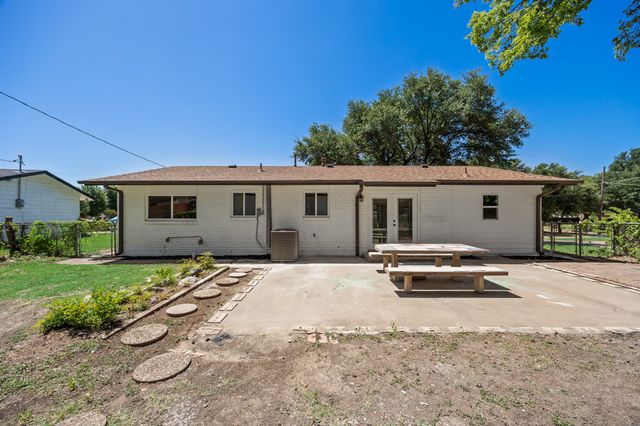 4577 Silversprings Drive, Dallas, TX 75211