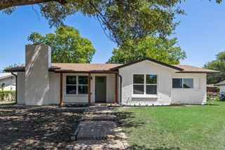 4577 Silversprings Drive, Dallas, TX 75211