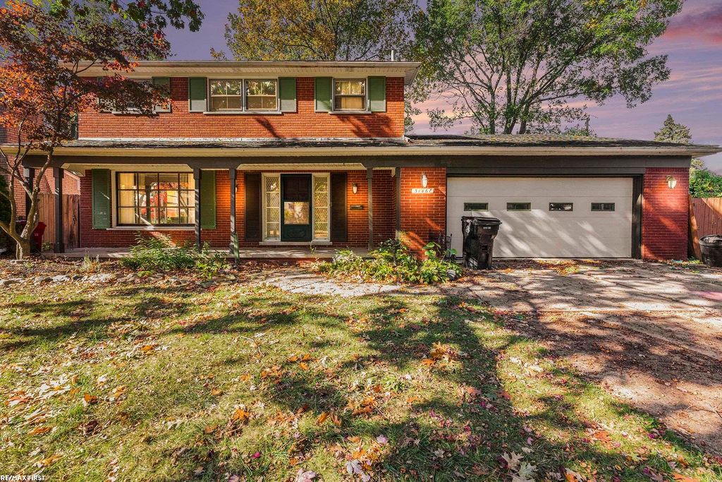 31461 Merrily St Street, Roseville, MI 48066