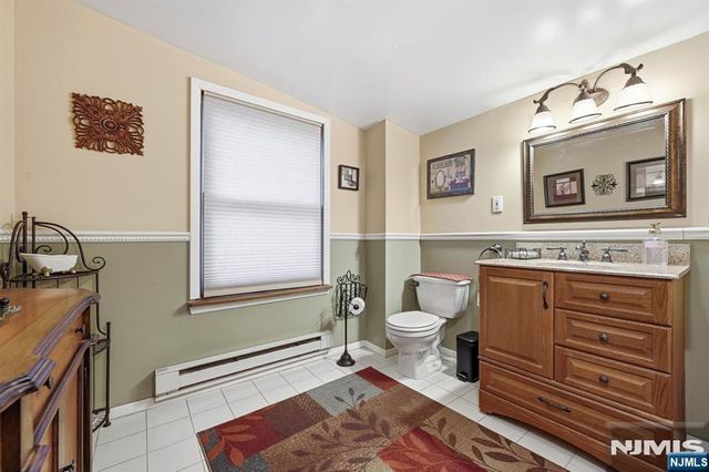 8 N 1st Street, Park Ridge, NJ 07656