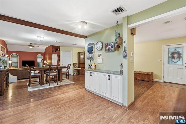 8 N 1st Street, Park Ridge, NJ 07656
