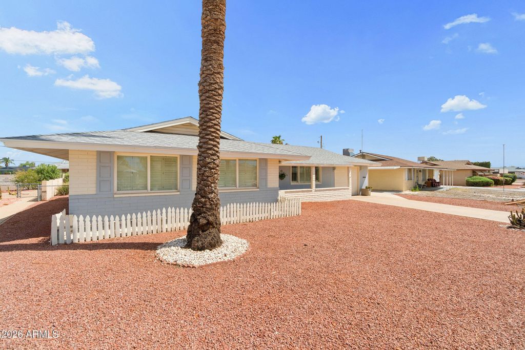 11645 N THUNDERBIRD Road, Sun City, AZ 85351 — photo 4