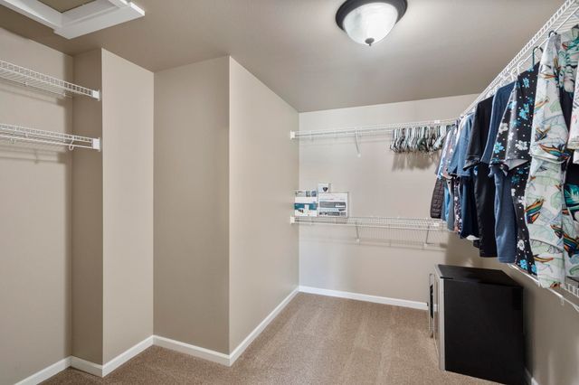 15317 N Hunters Pointe Rd, Mead, WA 99021