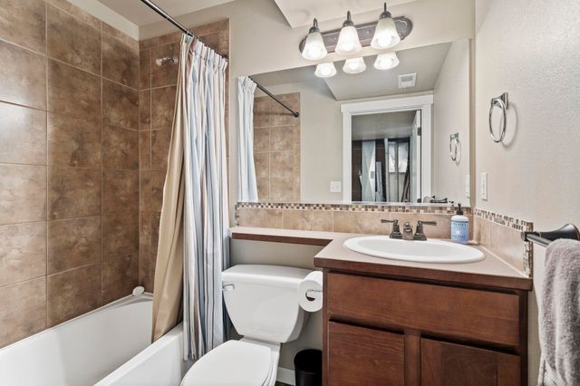 15317 N Hunters Pointe Rd, Mead, WA 99021