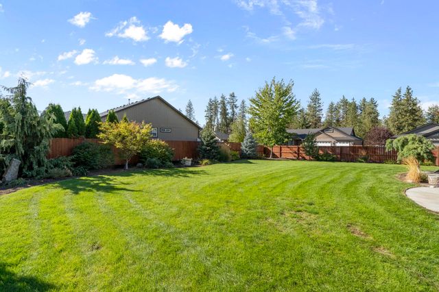 15317 N Hunters Pointe Rd, Mead, WA 99021