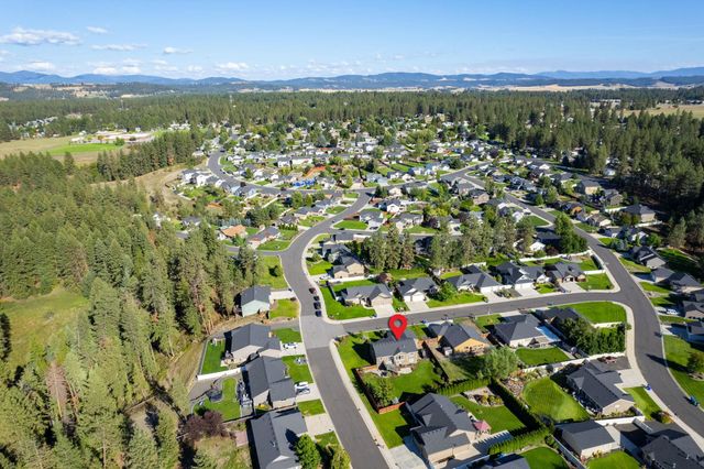 15317 N Hunters Pointe Rd, Mead, WA 99021