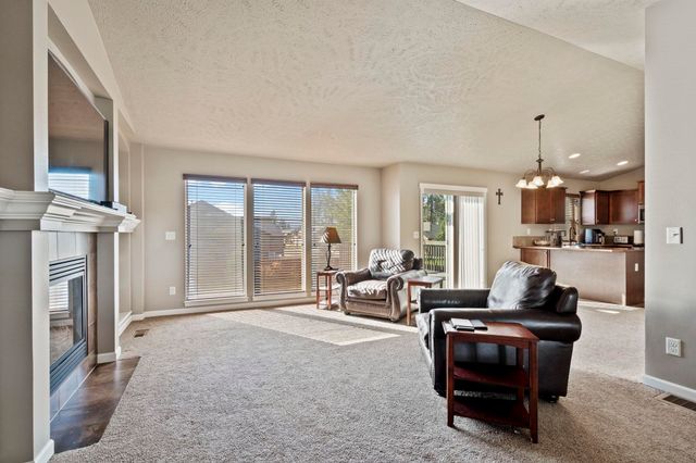 15317 N Hunters Pointe Rd, Mead, WA 99021