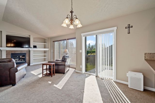 15317 N Hunters Pointe Rd, Mead, WA 99021