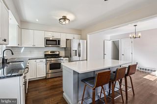 7208 VALLEY AVE, Philadelphia, PA 19128