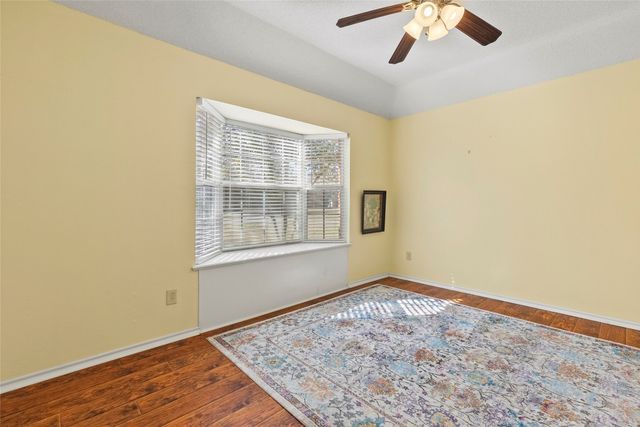 3135 Woodglen Drive, Commerce, TX 75428