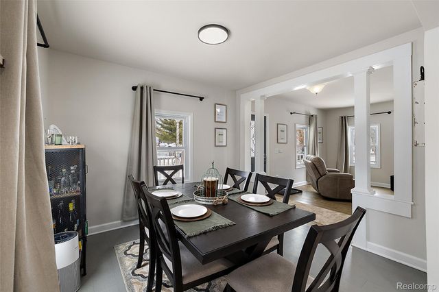 4755 Forest Avenue, Waterford Charter Township, MI 48328