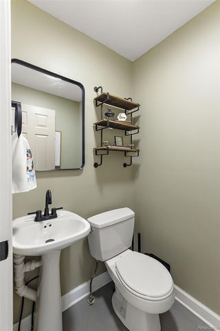 4755 Forest Avenue, Waterford Charter Township, MI 48328