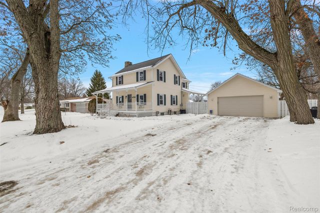 4755 Forest Avenue, Waterford Charter Township, MI 48328