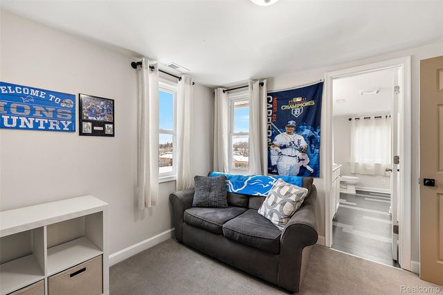 4755 Forest Avenue, Waterford Charter Township, MI 48328