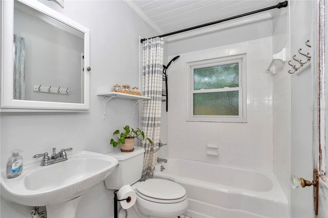 956 NE 5TH STREET, Ocala, FL 34470