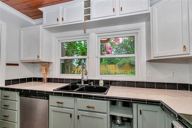956 NE 5TH STREET, Ocala, FL 34470