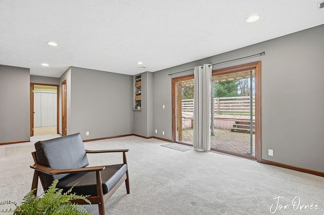 14155 Deer Cove Drive, Holland, MI 49424