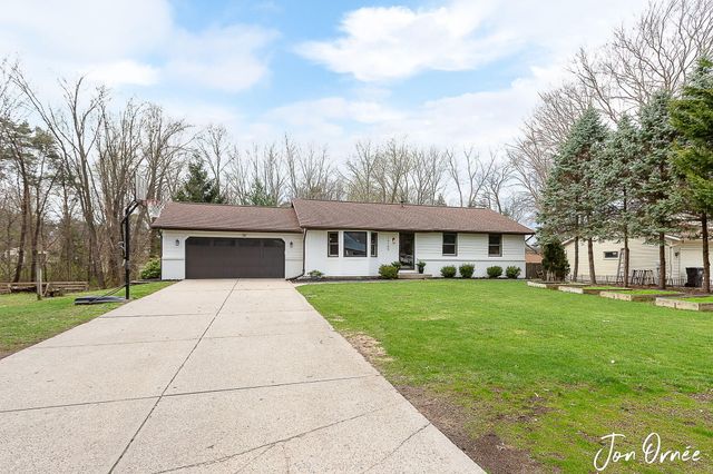14155 Deer Cove Drive, Holland, MI 49424