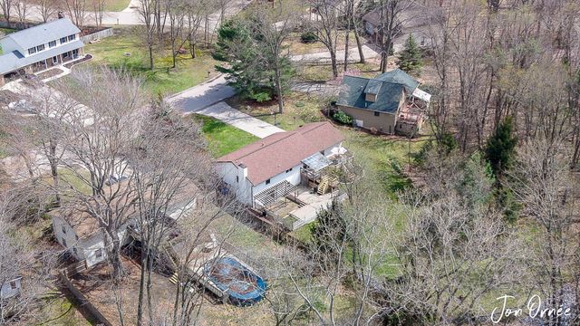 14155 Deer Cove Drive, Holland, MI 49424
