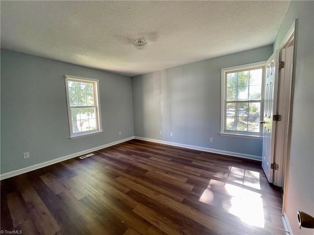 797 Carrieland Drive, Greensboro, NC 27405