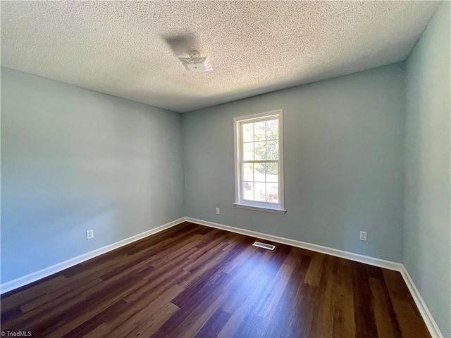 797 Carrieland Drive, Greensboro, NC 27405