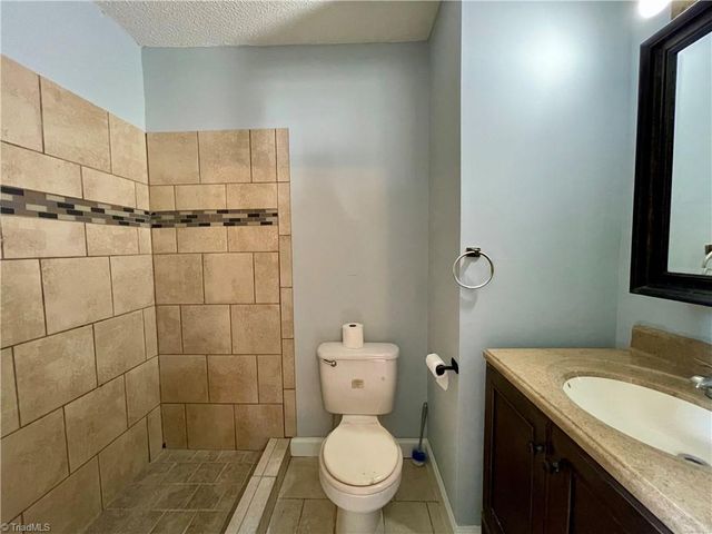 797 Carrieland Drive, Greensboro, NC 27405