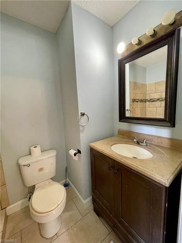 797 Carrieland Drive, Greensboro, NC 27405