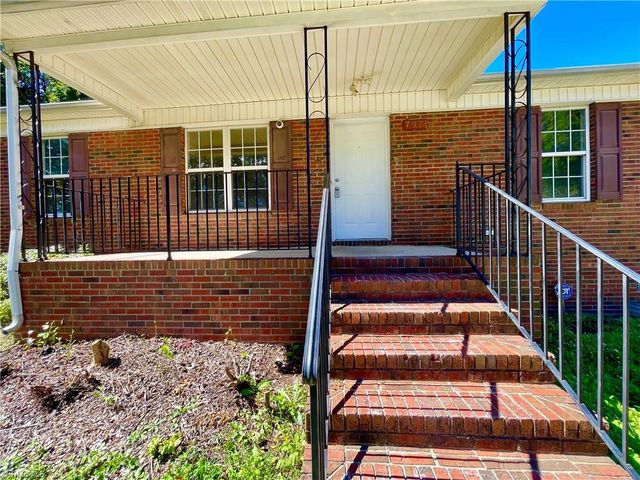 797 Carrieland Drive, Greensboro, NC 27405