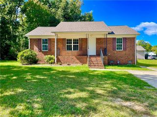 797 Carrieland Drive, Greensboro, NC 27405