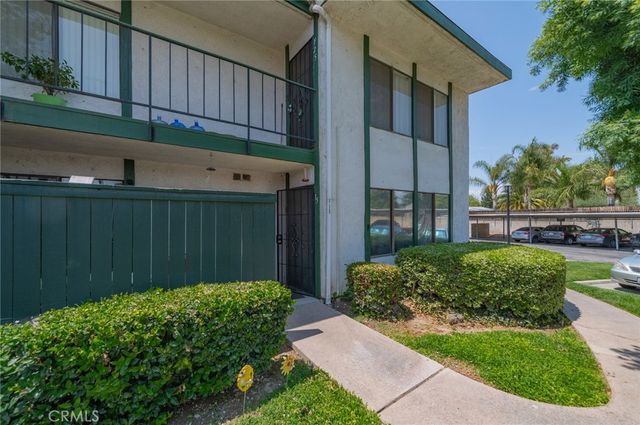 1735 E Washington Street, Colton, CA 92324