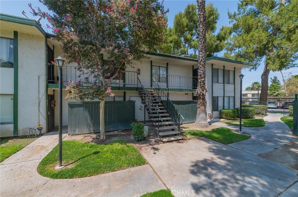 1735 E Washington Street, Colton, CA 92324