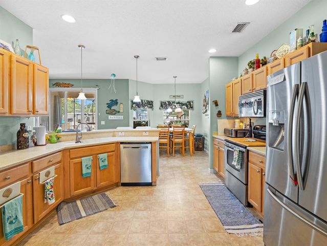 1284 Padgett Road SE, Palm Bay, FL 32909