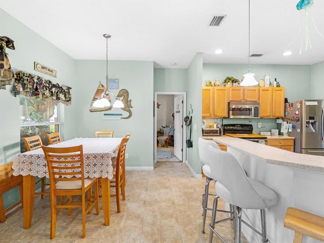 1284 Padgett Road SE, Palm Bay, FL 32909