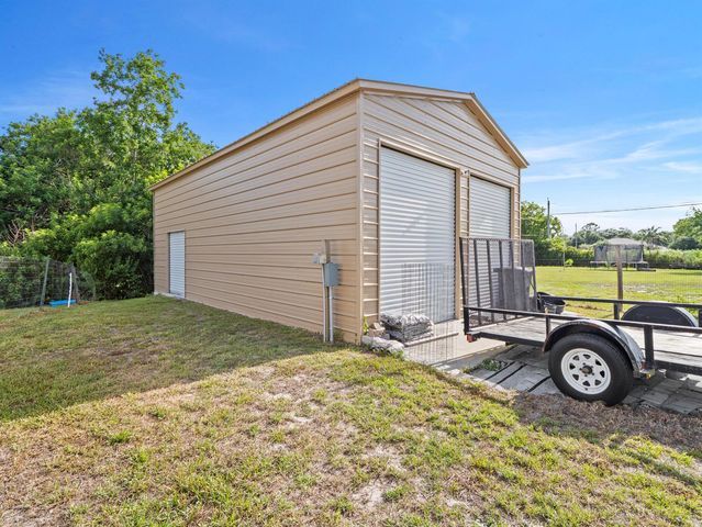1284 Padgett Road SE, Palm Bay, FL 32909