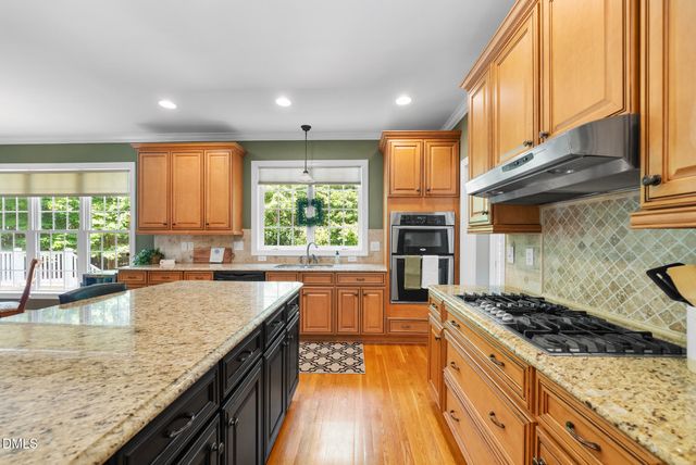 212 Middlecrest Way, Clayton, NC 27527