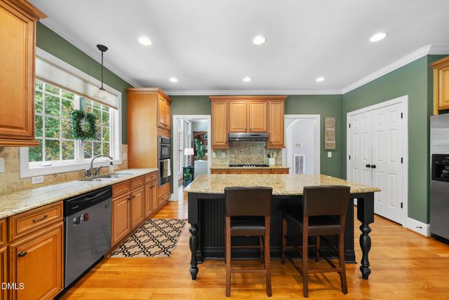 212 Middlecrest Way, Clayton, NC 27527