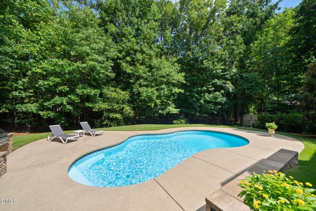 212 Middlecrest Way, Clayton, NC 27527
