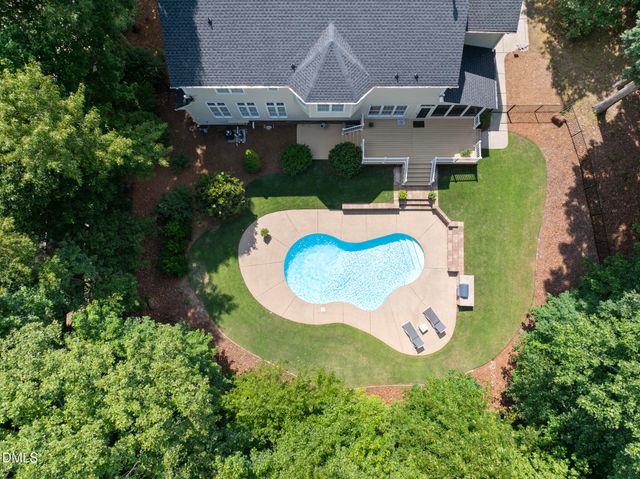 212 Middlecrest Way, Clayton, NC 27527