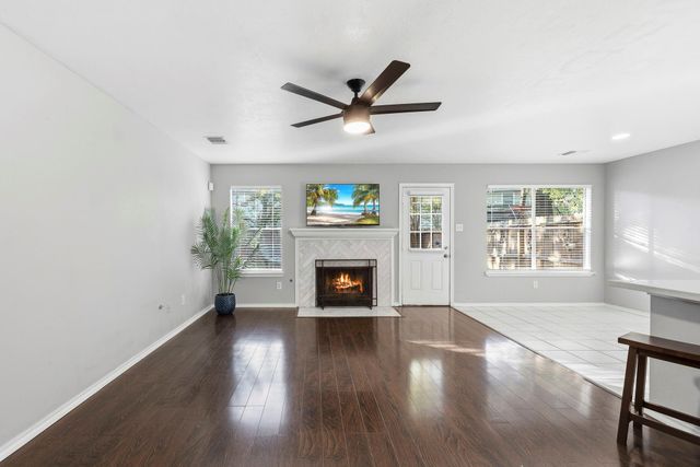 19 Timberstar St Street, The Woodlands, TX 77382