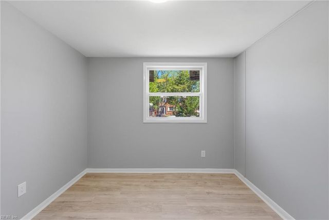 1903 Demetro DR, Hampton, VA 23663