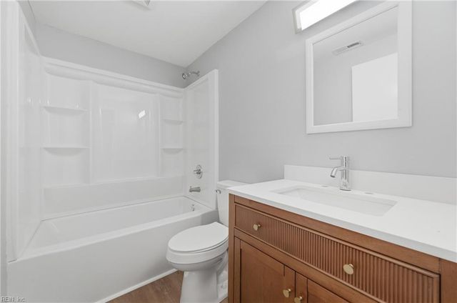 1903 Demetro DR, Hampton, VA 23663