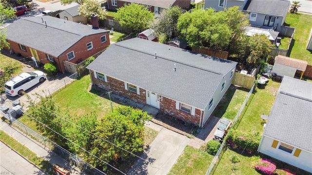 1903 Demetro DR, Hampton, VA 23663