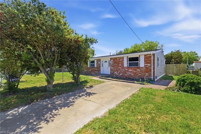 1903 Demetro DR, Hampton, VA 23663